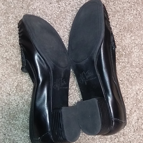 Black Loafers Size 6 - Picture 5 of 6